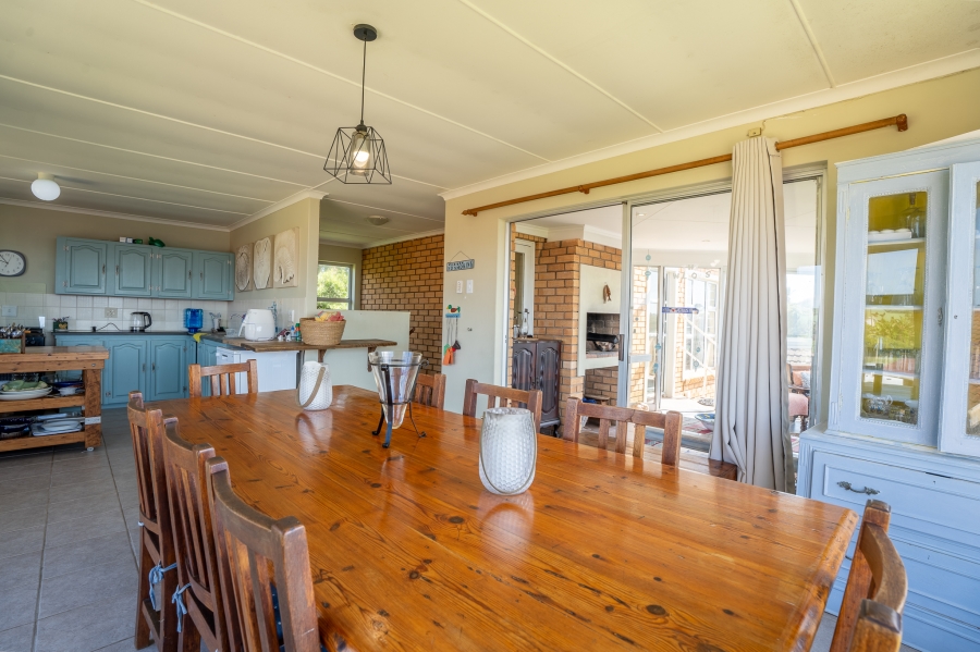 5 Bedroom Property for Sale in Kidds Beach Eastern Cape